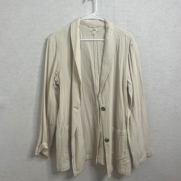a.n.a Jackets & Blazers - a.n.a A New Approach Cream Lightweight Blazer Jacket L